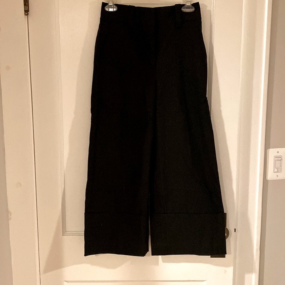 Black wide leg pant. Brand new!